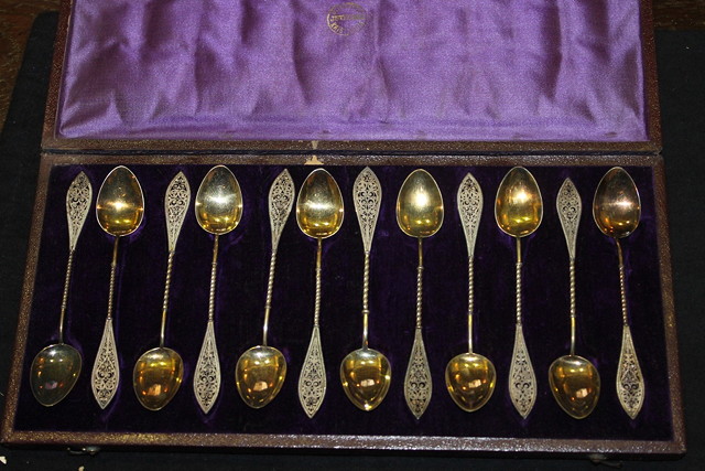 Appraisal: A CASED SET OF TWELVE CONTINENTAL WHITE METAL COFFEE SPOONS