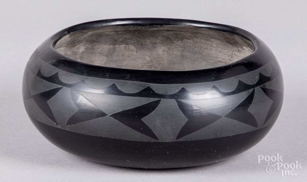 Appraisal: Maria Santana San Ildefonso black pottery bowl Maria Santana San