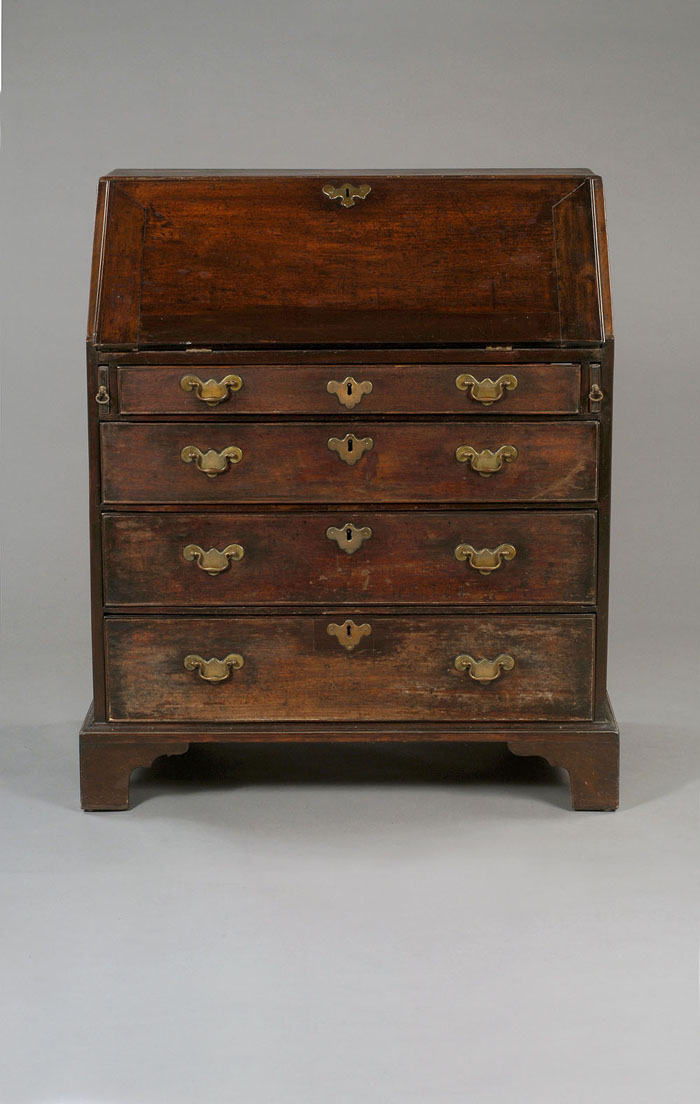 Appraisal: GEORGE III MAHOGANY SLANT-LID DESK The case with hinged sloping