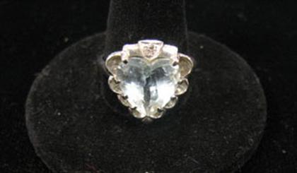 Appraisal: Aquamarine heart shaped ring Heart shaped light aquamarine set into