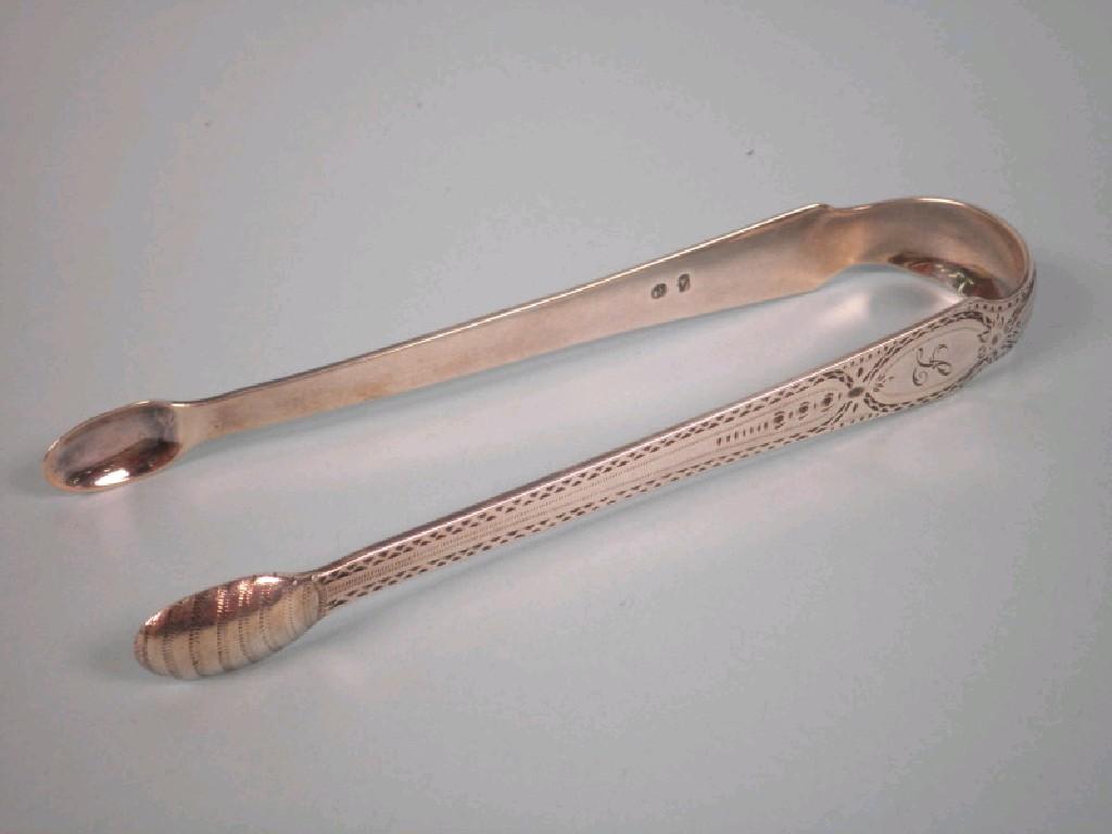 Appraisal: A set of early thC silver sugar tongs with bright