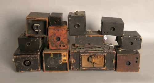 Appraisal: Group of early Brownie cameras and cases together with two