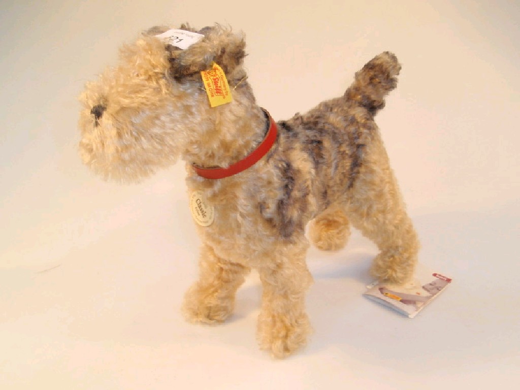 Appraisal: A Steiff reproduction terrier Classic Fellow