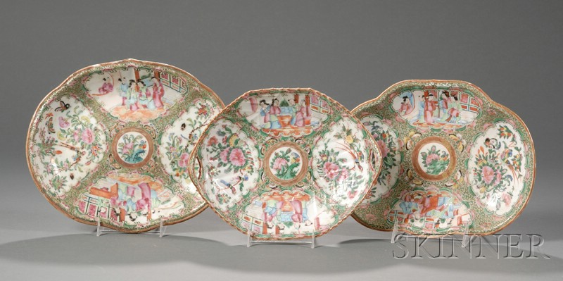 Appraisal: Three Rose Medallion Porcelain Shaped Serving Dishes China late th