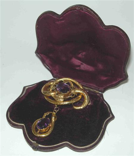 Appraisal: A Victorian gold mounted amethyst set brooch of shaped oval