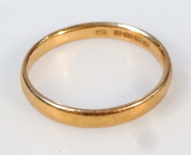 Appraisal: A ct gold wedding band size R g