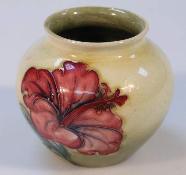 Appraisal: A mid- thC Moorcroft Hibiscus pattern vase the shouldered circular