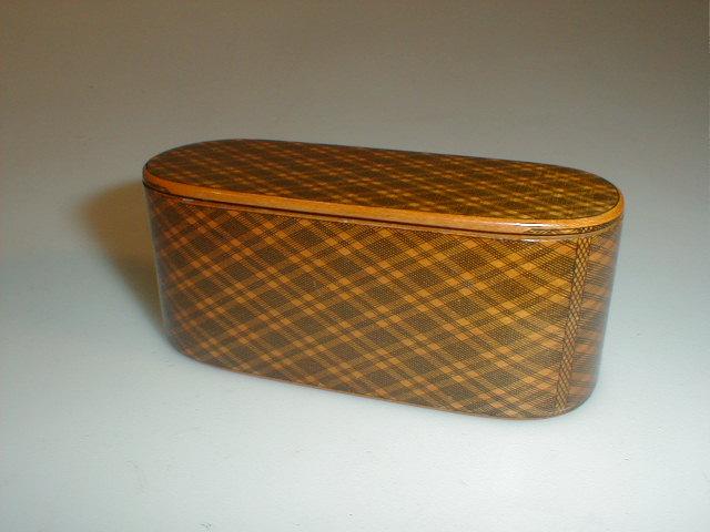 Appraisal: Laurence Kirk boxwood snuff box with pen work 'tartan' decoration