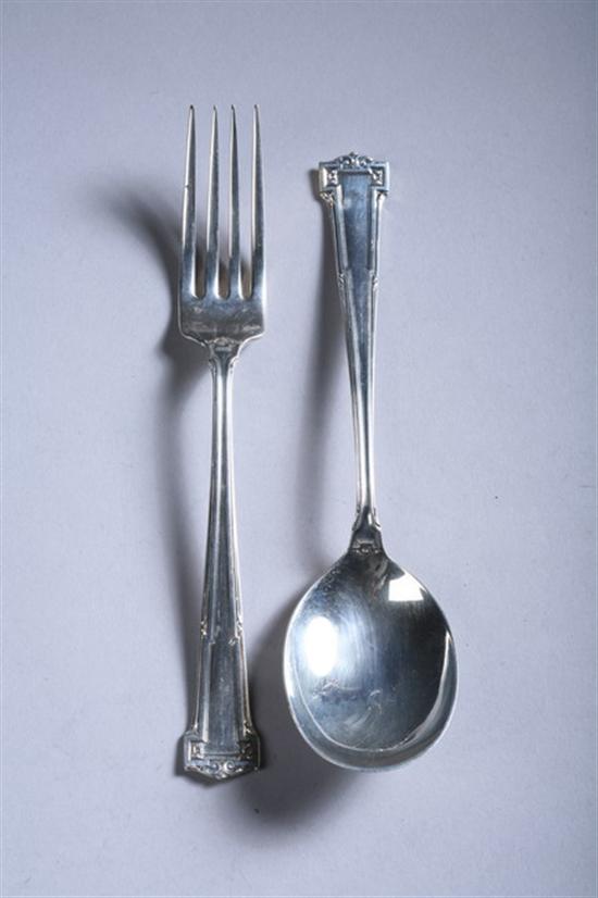 Appraisal: PIECES WALLACE STERLING SILVER FLATWARE 'Dauphine' pattern Nine soup spoons