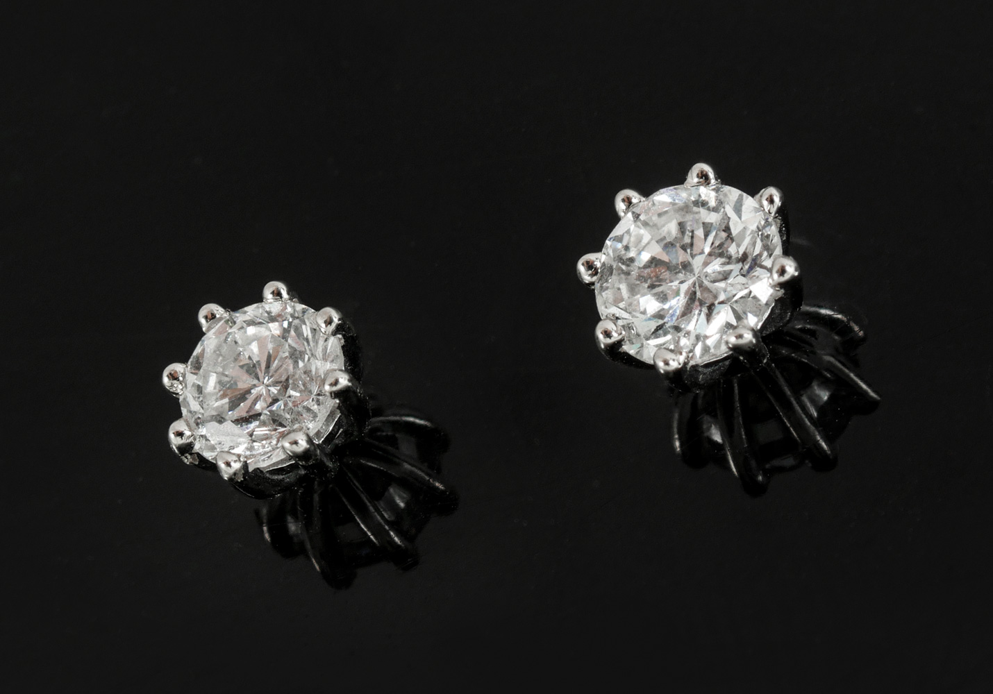 Appraisal: K CTW BASKET SET DIAMOND STUDS CTW near colorless diamonds