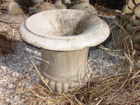 Appraisal: WHITE MARBLE URN The upper section of a campagna form