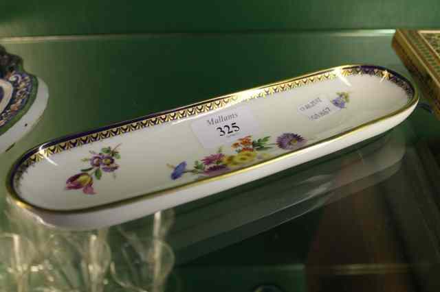 Appraisal: A MEISSEN PORCELAIN PEN DISH with painted floor decoration and