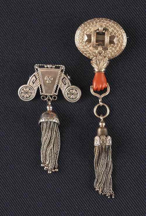 Appraisal: Two K yellow gold Victorian brooches with tassels ozt