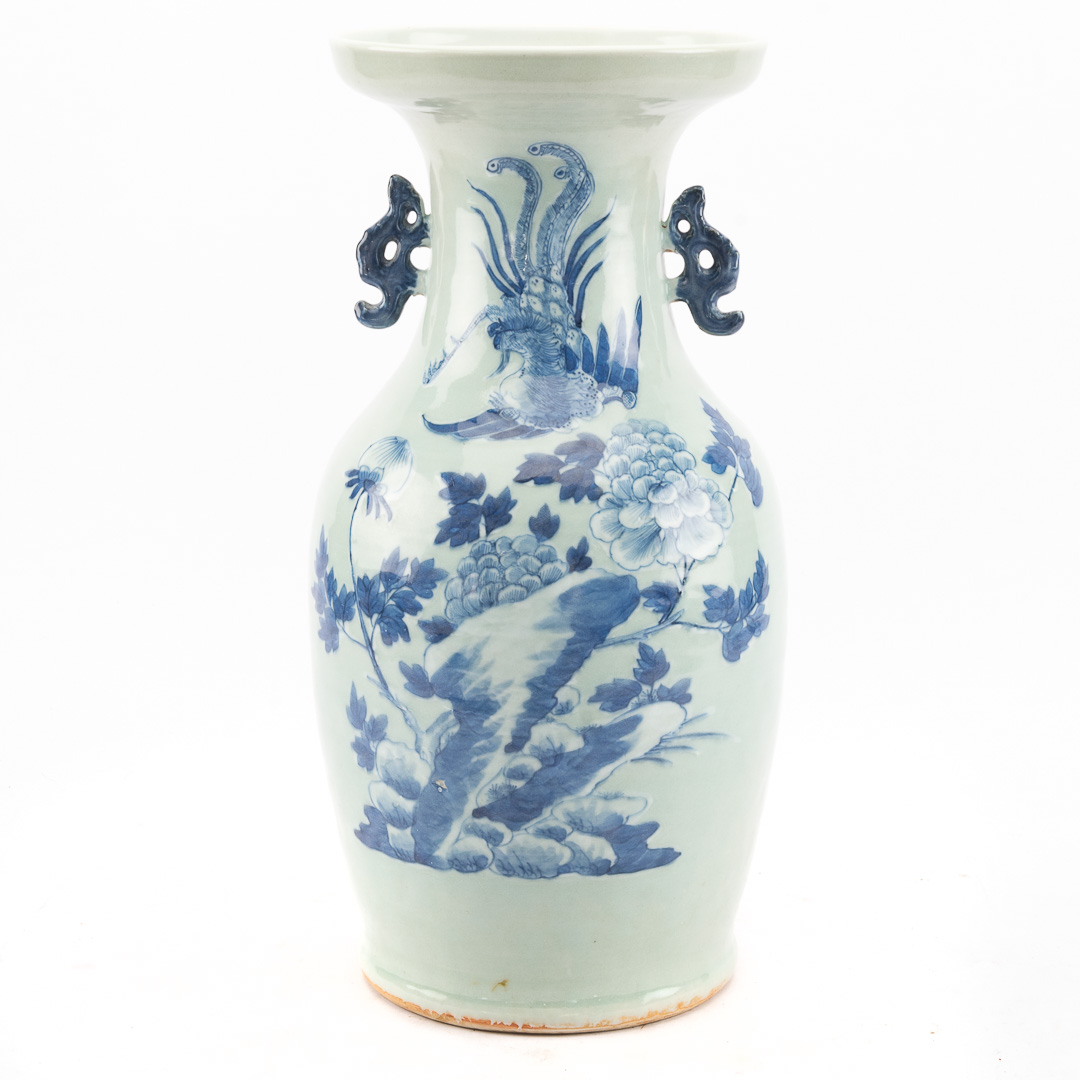 Appraisal: Chinese Export porcelain vase circa blue phoenix and floral decoration