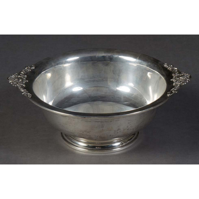 Appraisal: English Sterling Center Bowl th c Sheffield with relief shell