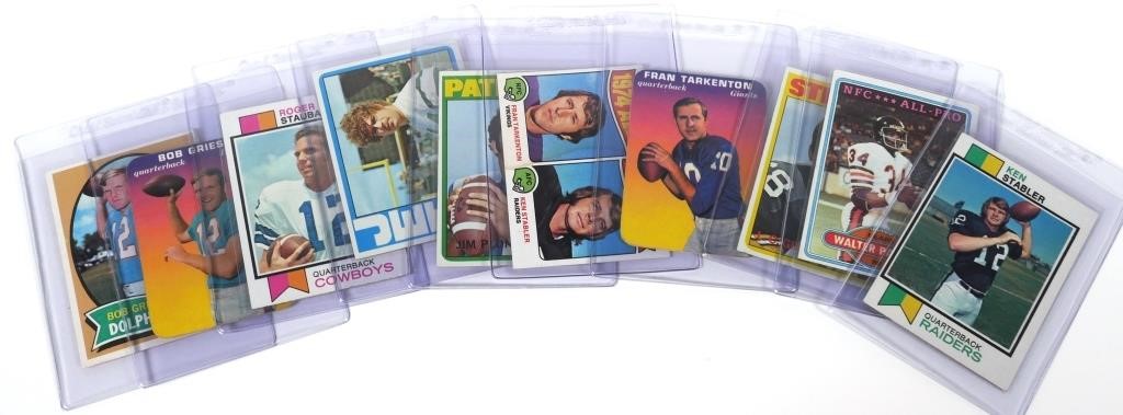 Appraisal: Lot of vintage Topps football cards including Roger Staubach John