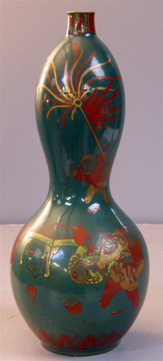 Appraisal: Late th century chinese green ground double gourd vase decorated