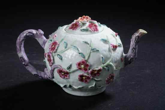 Appraisal: CHINESE EXPORT FAMILLE ROSE PORCELAIN TEA POT Yongzheng period -