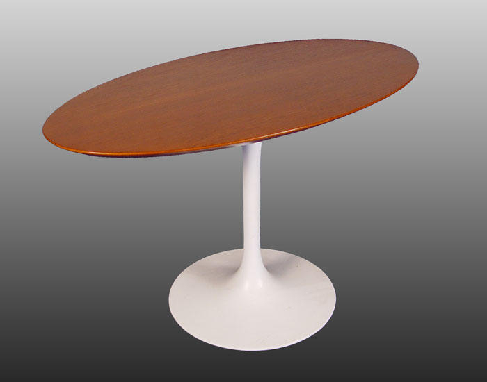 Appraisal: EERO SAARINEN TULIP SIDE TABLE Unsigned the oval top in