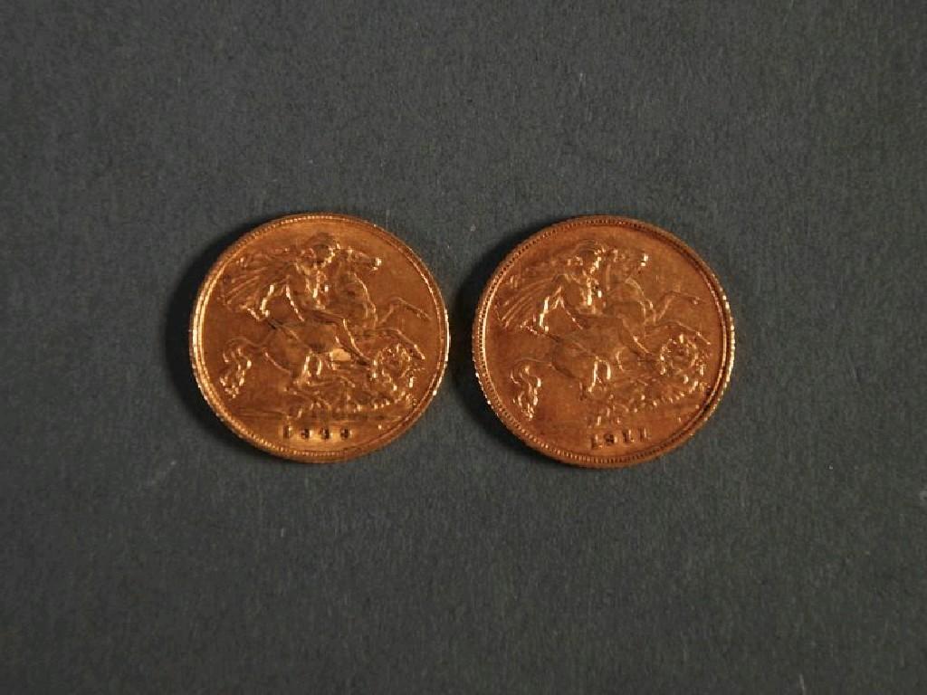 Appraisal: TWO EDWARDIAN GOLD HALF SOVEREIGNS AND EST -