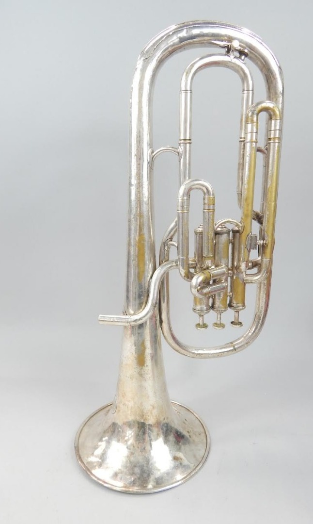 Appraisal: A French horn by J Higham of Manchester No silver