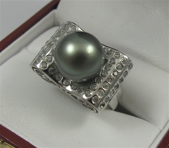 Appraisal: BLACK PEARL DIAMOND AND K WHITE GOLD RING with appraisal