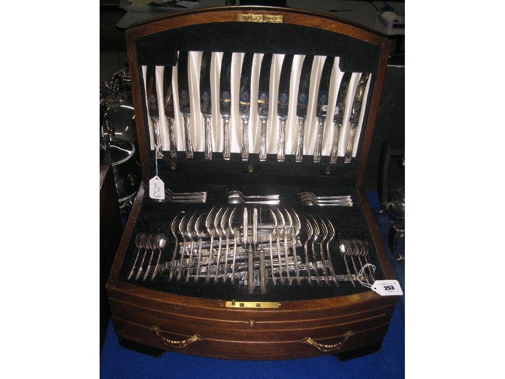 Appraisal: Canteen of silver plated cutlery