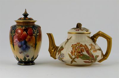 Appraisal: A Royal Worcester pot pourri vase and cover decorated with