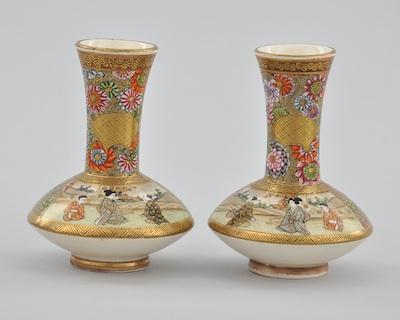 Appraisal: A Pair of Signed Small Satsuma Porcelain Vases Of squat