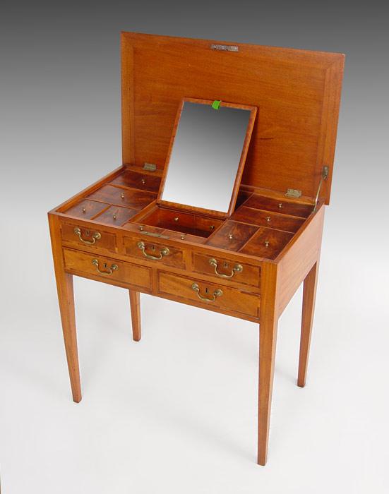 Appraisal: FEDERAL PERIOD FLAME BIRCH DRESSING STAND Fine quality craftsmanship with