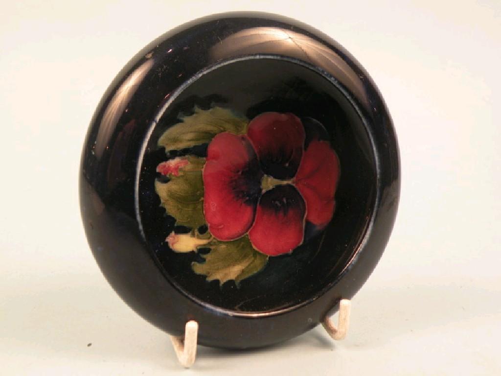 Appraisal: A Moorcroft small bowl decorated to the inside with a