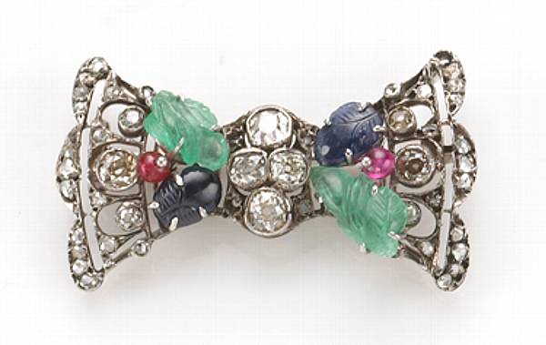 Appraisal: A gem-set and k white gold brooch estimated total diamond