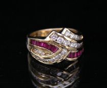 Appraisal: Ladies K Ruby Ring Contemporary K yellow gold ring set