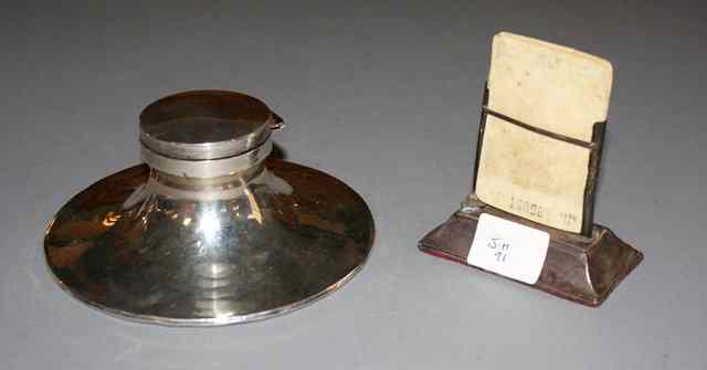 Appraisal: A SILVER CAPSTAN with hinged lid wide Birmingham and a