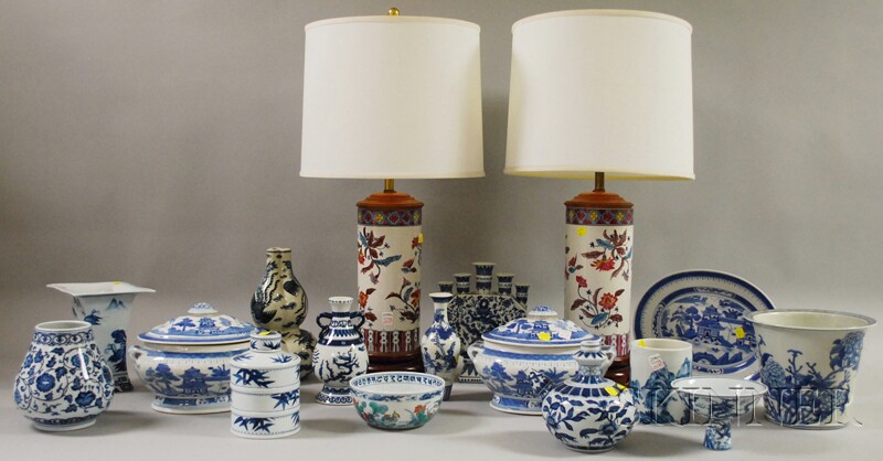 Appraisal: Seventeen Pieces of Assorted Asian Porcelain including a pair of