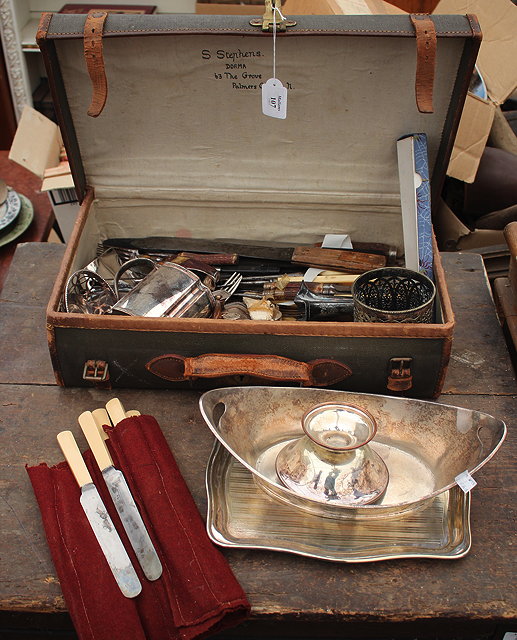 Appraisal: A COLLECTION OF SILVER PLATE AND CUTLERY to include Hunter