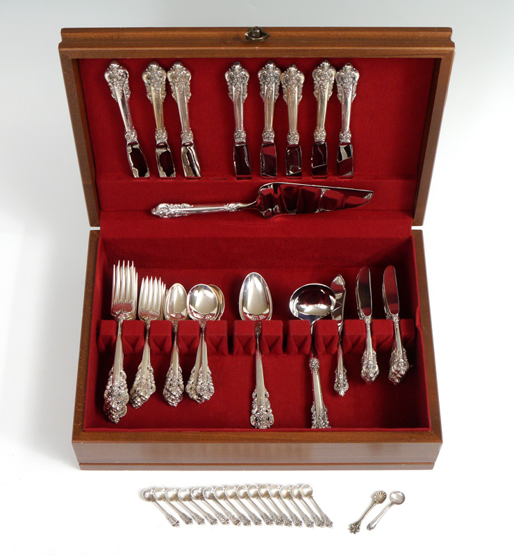 Appraisal: WALLACE GRAND BAROQUE STERLING FLATWARE SERVICE Approx pieces in the