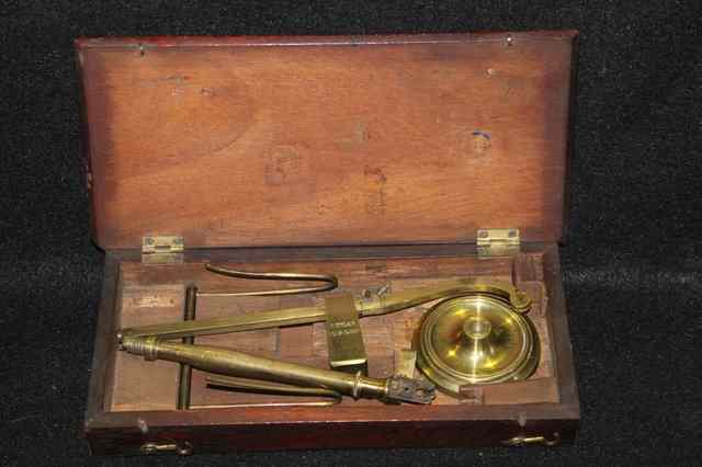 Appraisal: A TH CENTURY BRASS BALANCE in original mahogany box by