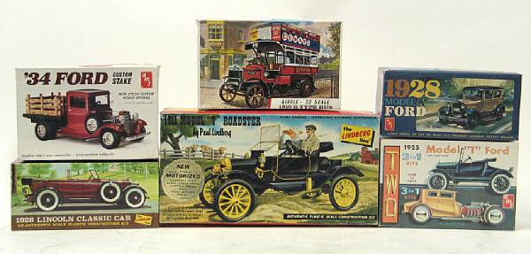 Appraisal: Boxed Plastic Model Kits Lot of boxed kits depicting automobiles