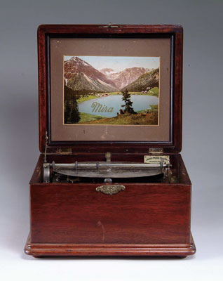 Appraisal: MIRA - DISC MUSIC BOX Top wind music box with