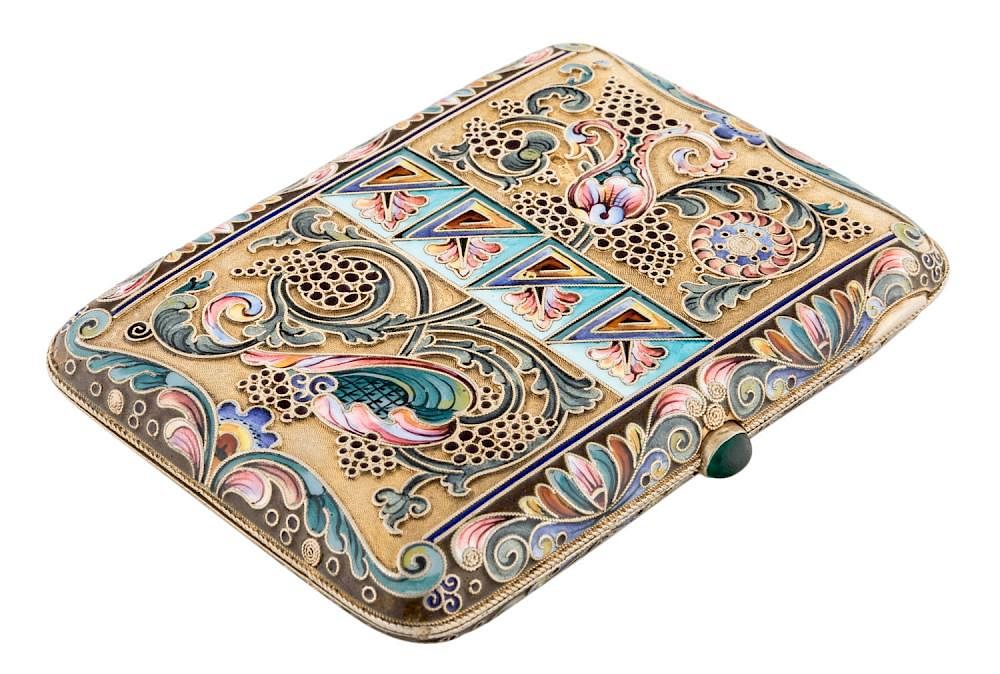 Appraisal: A RUSSIAN GILDED SILVER AND SHADED ENAMEL CIGARETTE CASE MOSCOW