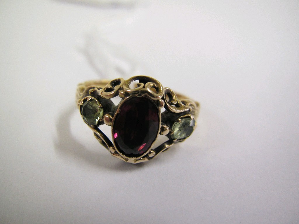 Appraisal: Victorian gold almandine garnet and peridot three stone ring