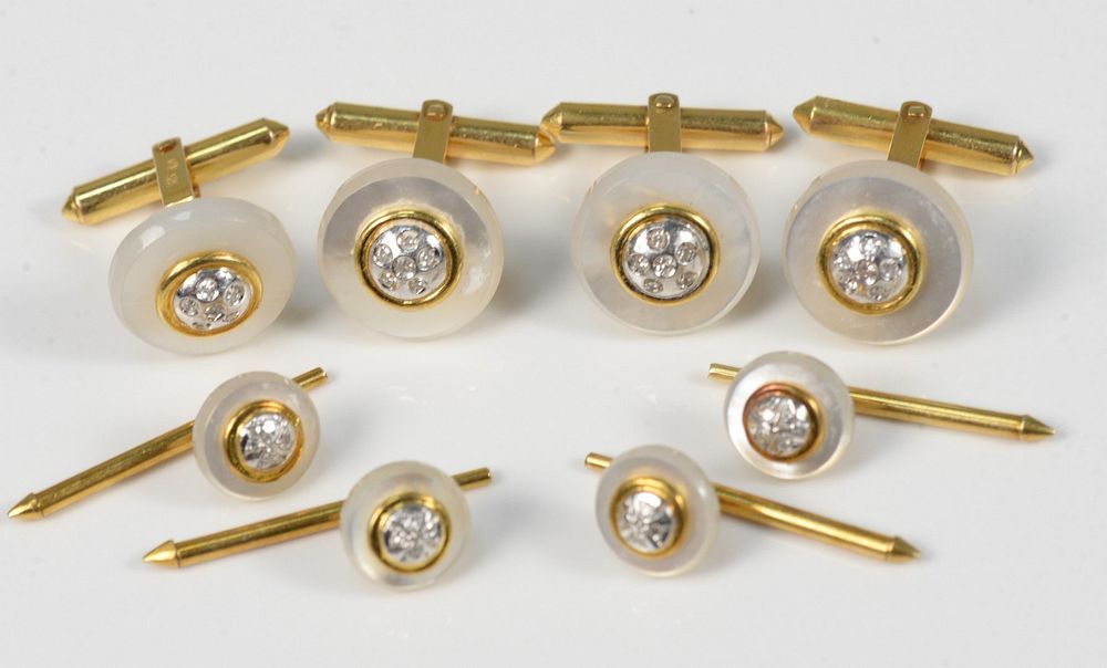 Appraisal: Karat Gold Set to include two pair of cufflinks along