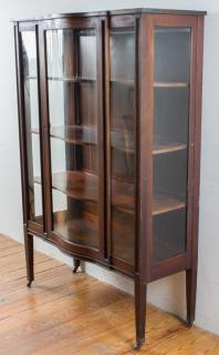 Appraisal: Federal Style Display Cabinet Federal style display cabinet with mahogany