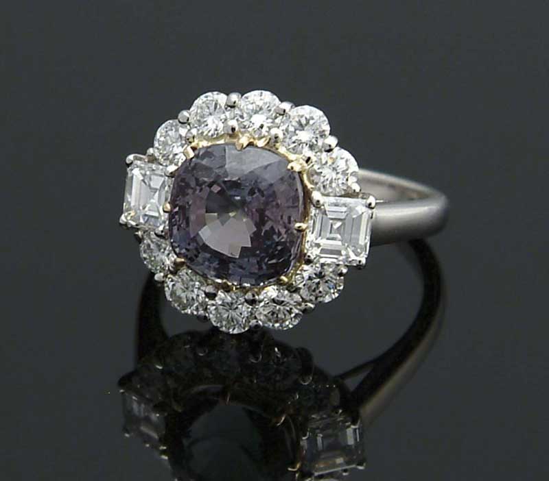 Appraisal: RARE K GOLD NATURAL ALEXANDRITE AND DIAMOND LADIES RING ct