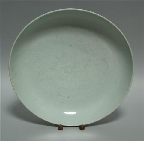 Appraisal: CHINESE QINGBAI BLUISH-WHITE CHARGER The circular charger with deep curving