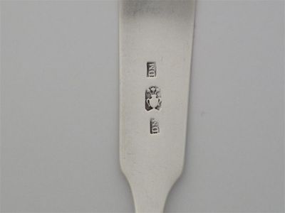 Appraisal: DAVID MANSON A set of six oar teaspoons script initials