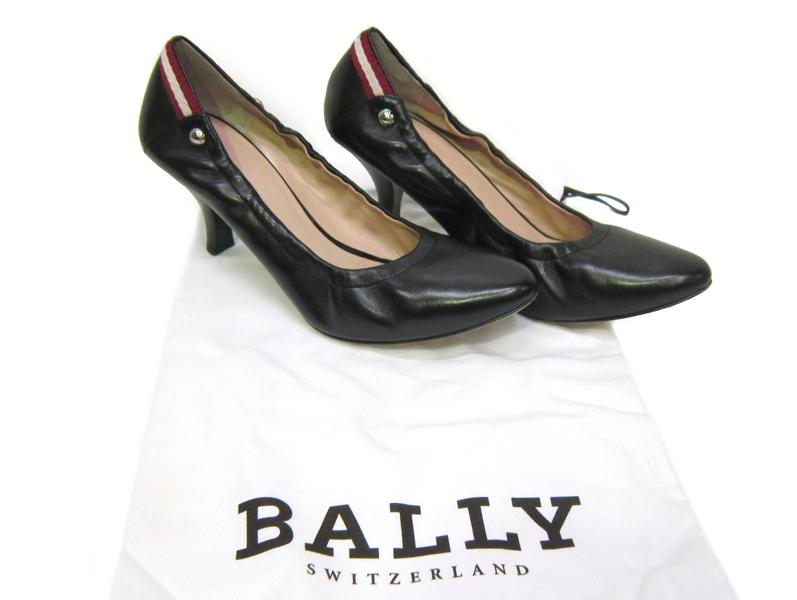 Appraisal: A PAIR OF LADIES BALLY DRESS SHOES IN BOX SIZE