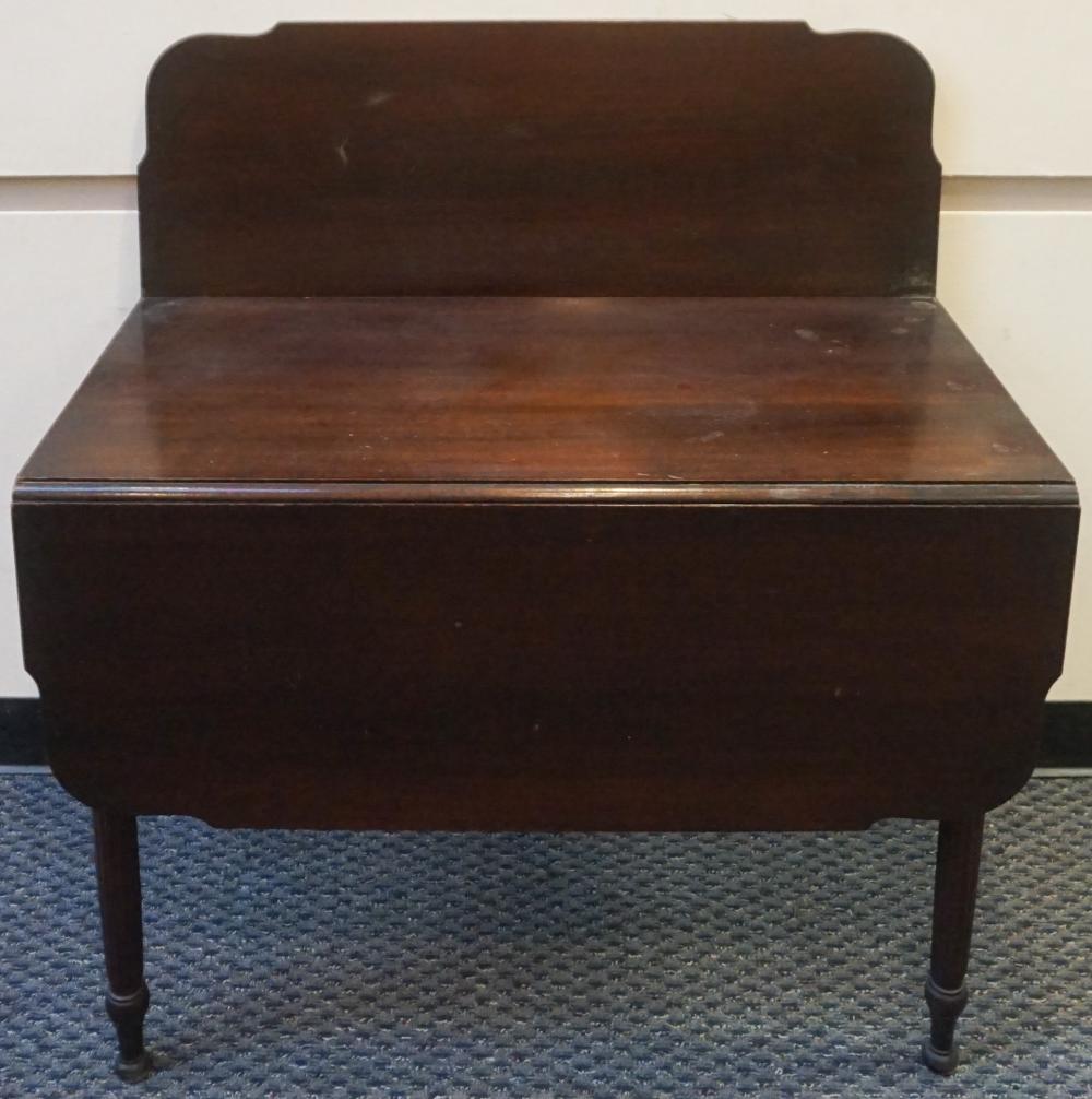 Appraisal: FEDERAL MAHOGANY DROP-LEAF PEMBROKE TABLE WHEN OPEN X X IN