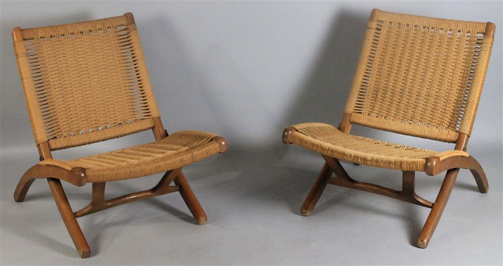 Appraisal: PAIR OF HANS WEGNER STYLE FOLDING LOUNGE CHAIRS after Hans